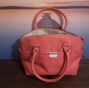 Elegant Pink Leather Handbag